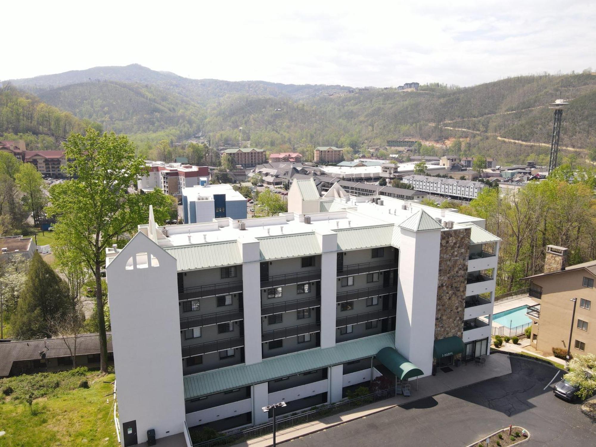 Laurel Inn ガトリンバーグ エクステリア 写真